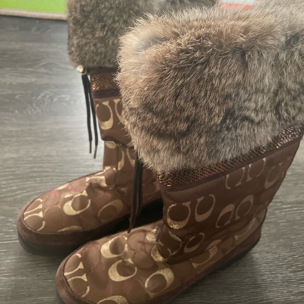 Coach Lizzie A7048 Fur Boots